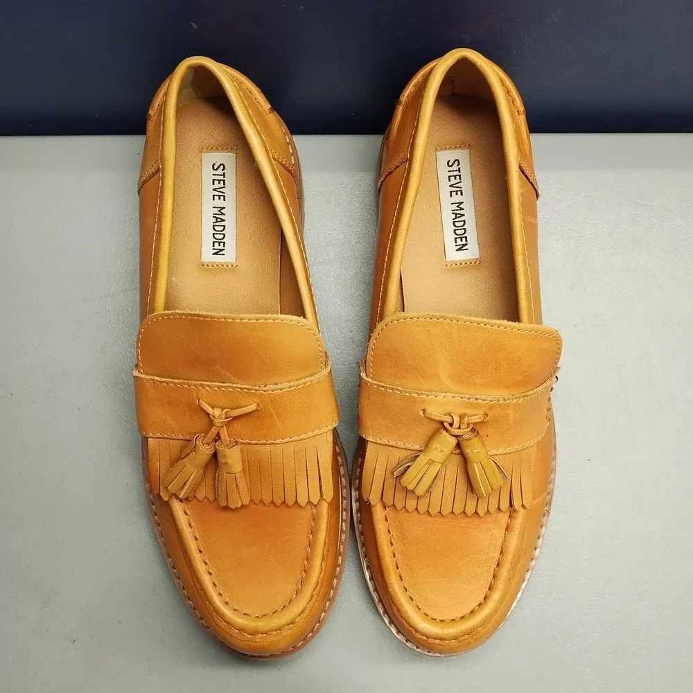 Steve Madden‎ Minka Loafers Womens Size 8.5M Brown Leather Kiltie Tassel Slip On
